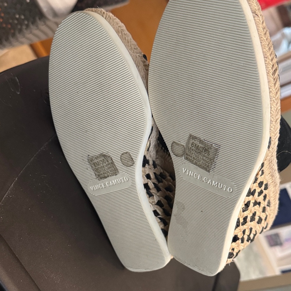 Vince Camuto  Wedge Espadrille 6 Women - Picture 4 of 4